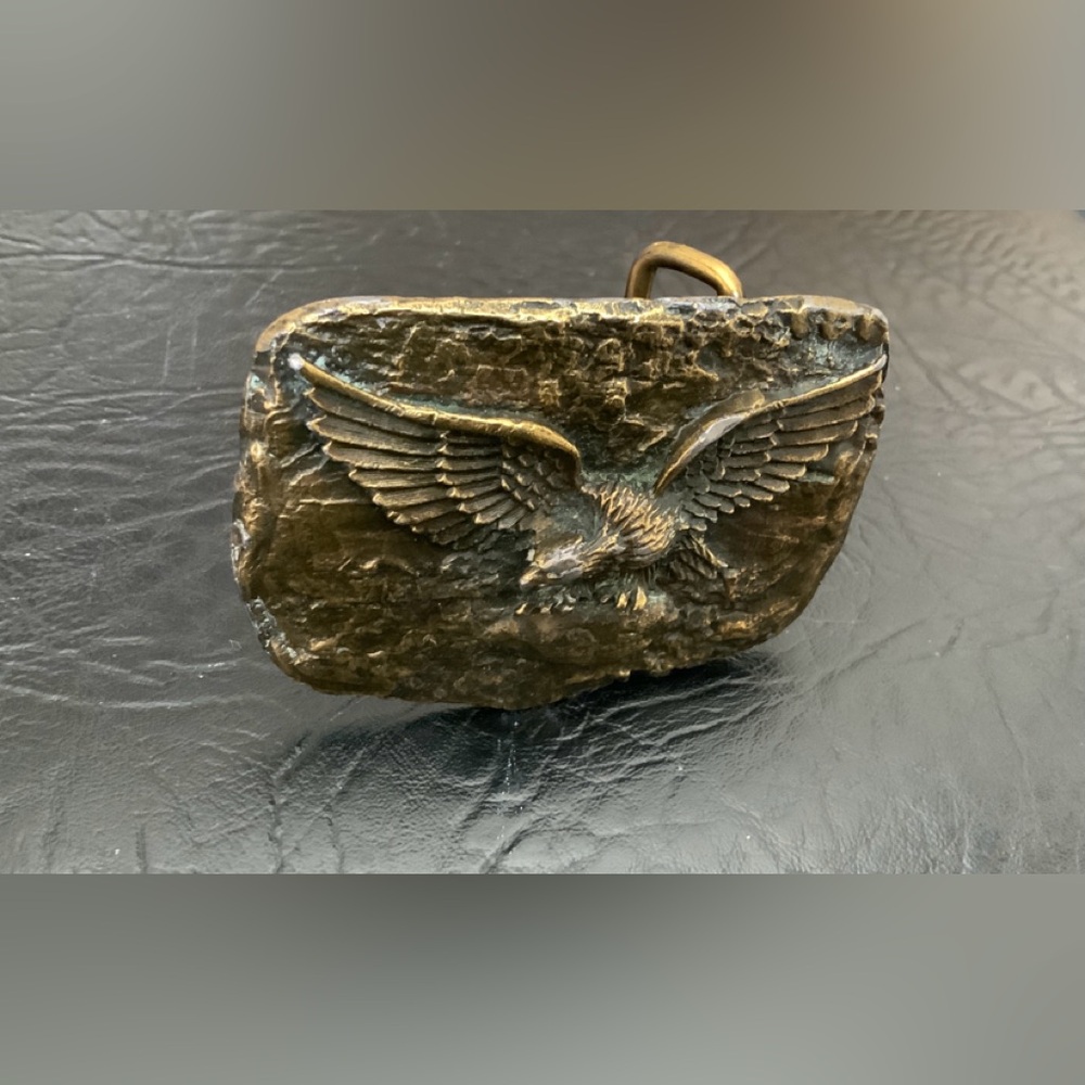 VINTAGE BRASS BUCKLE. AMERICAN EAGLE.
